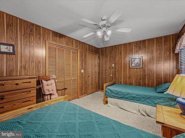 35 WARBLERS WAY, Berkeley Springs, WV 25411