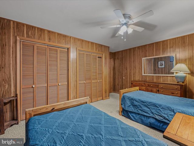 35 WARBLERS WAY, Berkeley Springs, WV 25411