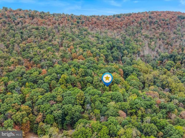 35 WARBLERS WAY, Berkeley Springs, WV 25411