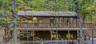 35 WARBLERS WAY, Berkeley Springs, WV 25411