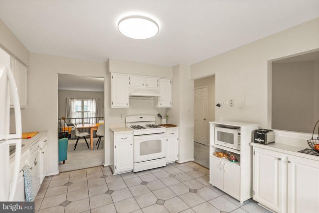 7877 HAMPTON VILLAGE PASS, Annandale, VA 22003
