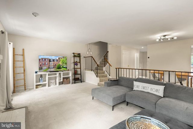 7877 HAMPTON VILLAGE PASS, Annandale, VA 22003