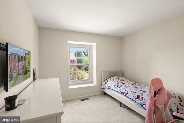 7877 HAMPTON VILLAGE PASS, Annandale, VA 22003