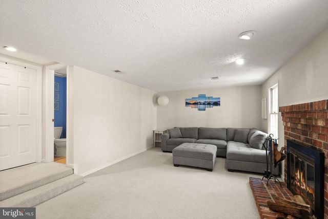 7877 HAMPTON VILLAGE PASS, Annandale, VA 22003