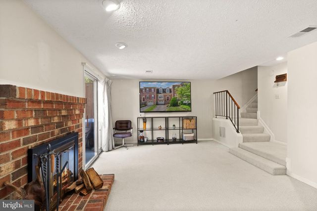 7877 HAMPTON VILLAGE PASS, Annandale, VA 22003