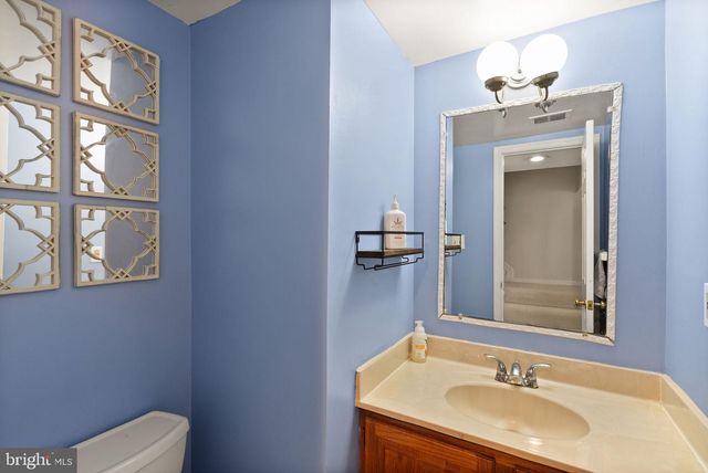 7877 HAMPTON VILLAGE PASS, Annandale, VA 22003