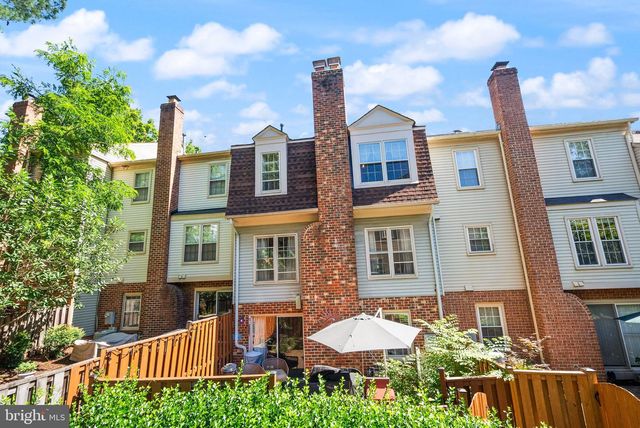 7877 HAMPTON VILLAGE PASS, Annandale, VA 22003