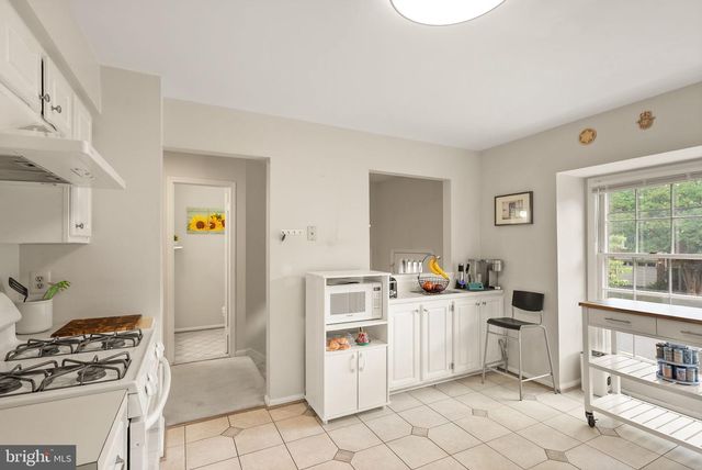 7877 HAMPTON VILLAGE PASS, Annandale, VA 22003