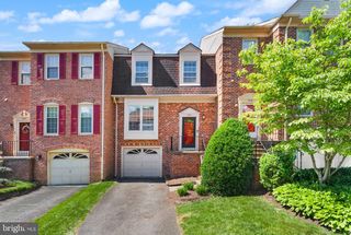 7877 HAMPTON VILLAGE PASS, Annandale, VA 22003
