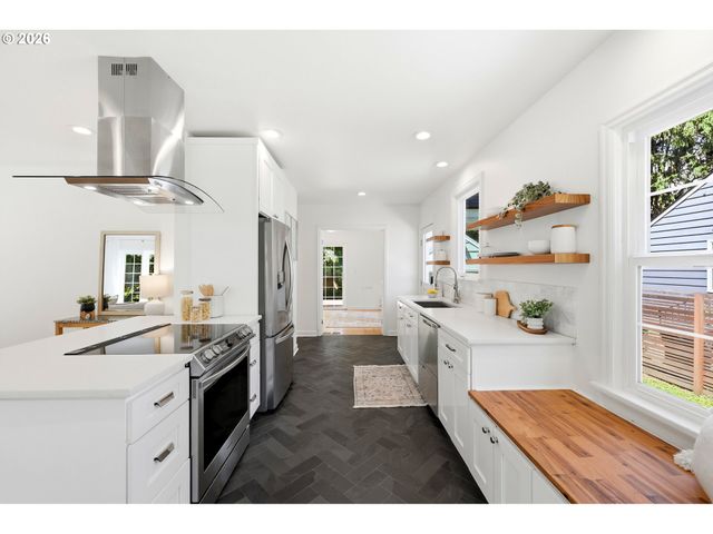 3945 Se CLINTON St, Portland, OR 97202