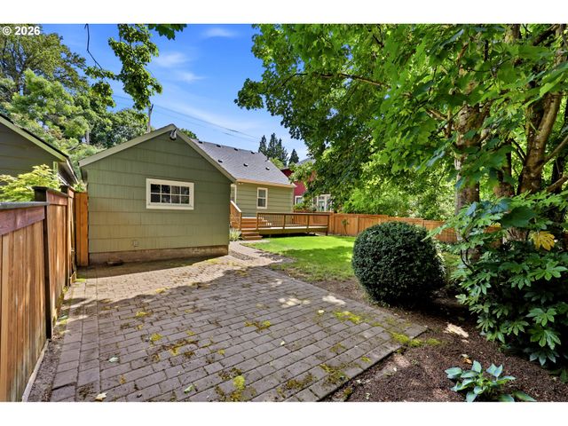 3945 Se CLINTON St, Portland, OR 97202