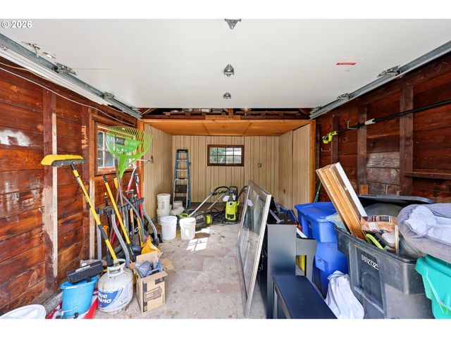 3945 Se CLINTON St, Portland, OR 97202