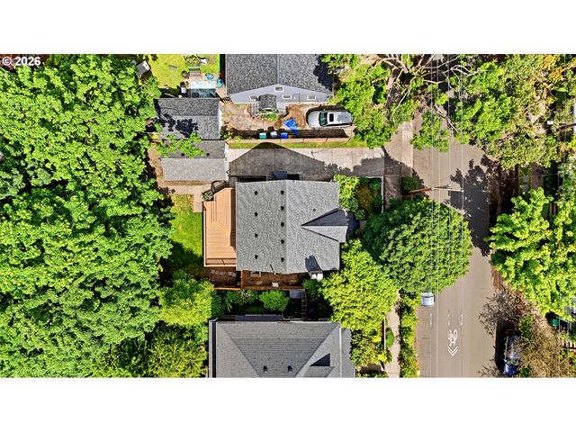 3945 Se CLINTON St, Portland, OR 97202