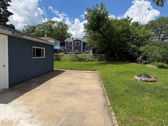 934 S Harvard Avenue, Addison, IL 60101