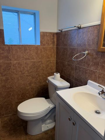 934 S Harvard Avenue, Addison, IL 60101