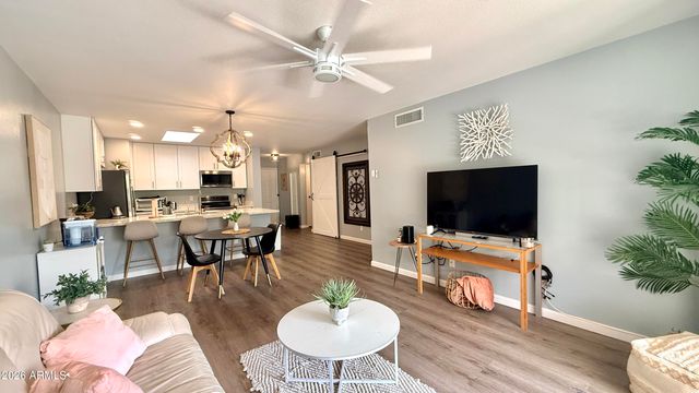 7807 E PARK VIEW Drive, Mesa, AZ 85208