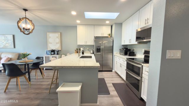 7807 E PARK VIEW Drive, Mesa, AZ 85208