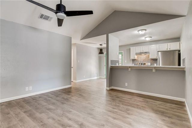 102 Nicole CV B, Round Rock, TX 78664