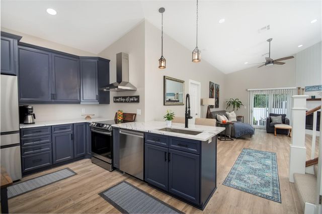 1106 GOSHEN ROAD, Tarpon Springs, FL 34689