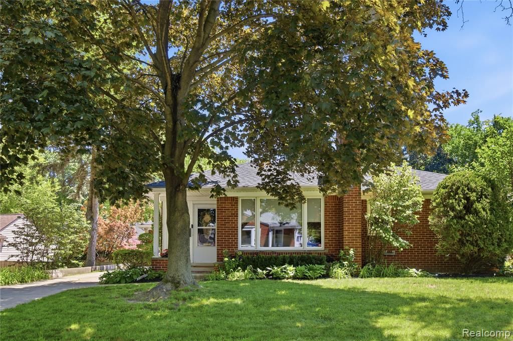 3029 Guilford Drive, Royal Oak, MI 48073