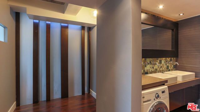 7250 Franklin Avenue 1112, Los Angeles, CA 90046