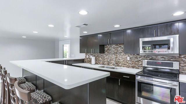 7250 Franklin Avenue 1112, Los Angeles, CA 90046