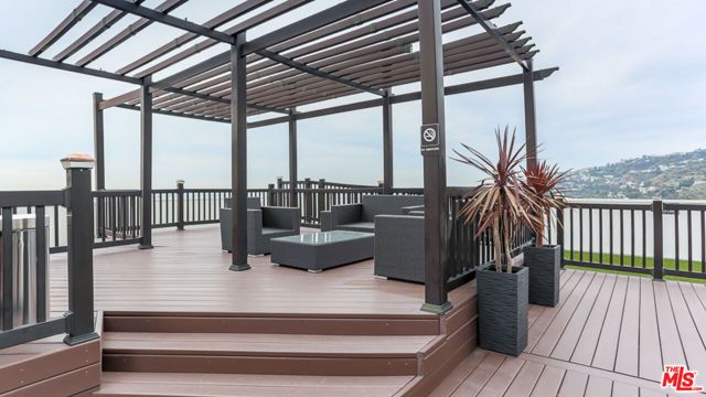 7250 Franklin Avenue 1112, Los Angeles, CA 90046