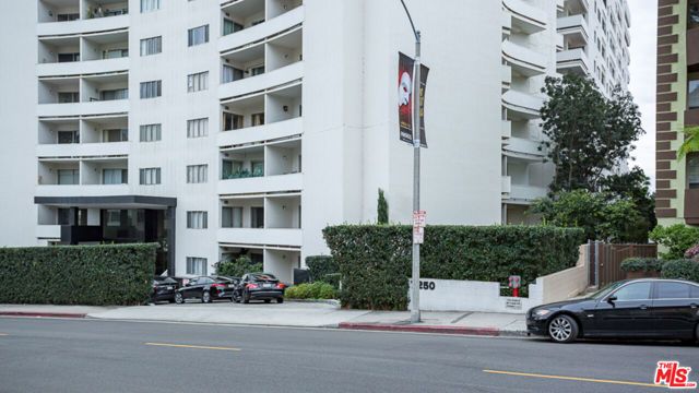 7250 Franklin Avenue 1112, Los Angeles, CA 90046