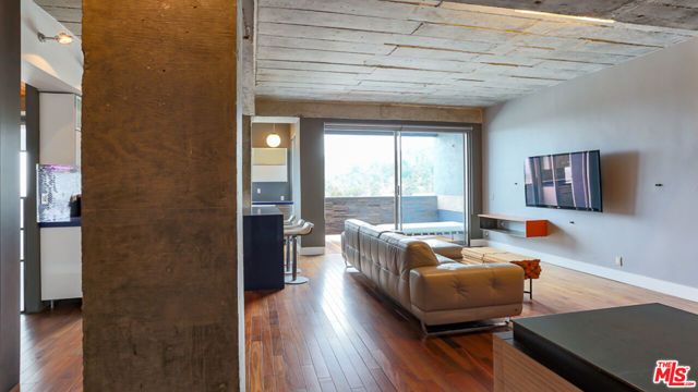 7250 Franklin Avenue 1112, Los Angeles, CA 90046