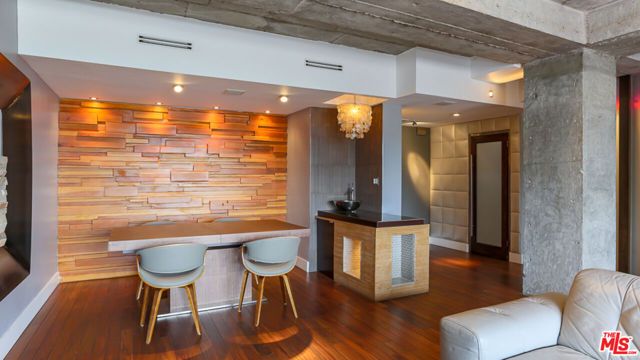 7250 Franklin Avenue 1112, Los Angeles, CA 90046