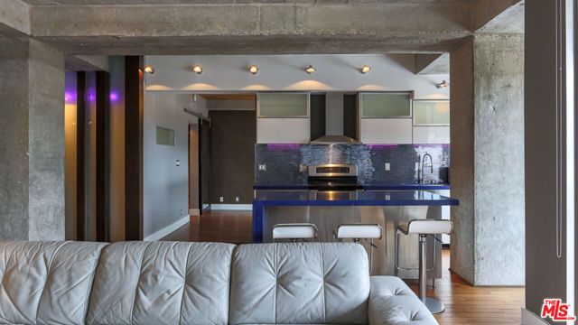 7250 Franklin Avenue 1112, Los Angeles, CA 90046