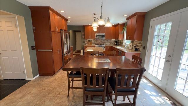 125 Jersey Black Circle, Greece, NY 14626