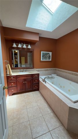 125 Jersey Black Circle, Greece, NY 14626