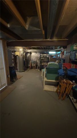 125 Jersey Black Circle, Greece, NY 14626