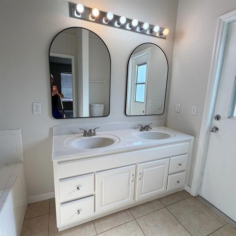 535 ROLLINS DRIVE, Davenport, FL 33837