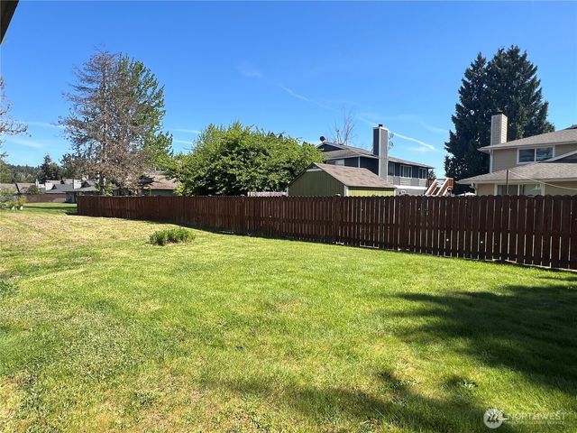 904 31st Street NE, Auburn, WA 98002