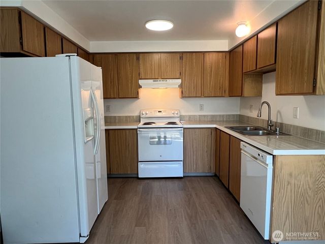 904 31st Street NE, Auburn, WA 98002