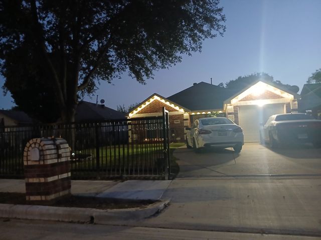 4840 PHILIP, Dallas, TX 75223