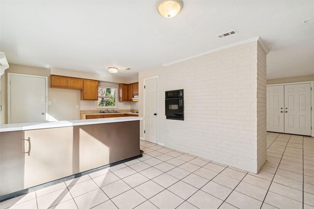 610 NW 34TH STREET, Gainesville, FL 32607