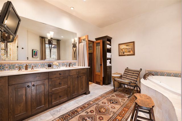 4 Lugar De Madison, Santa Fe, NM 87506