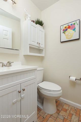 27 Jennifer Drive, Howell, NJ 07731