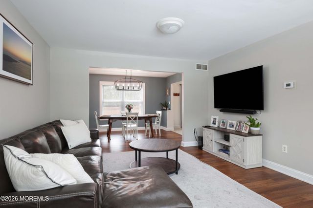 27 Jennifer Drive, Howell, NJ 07731