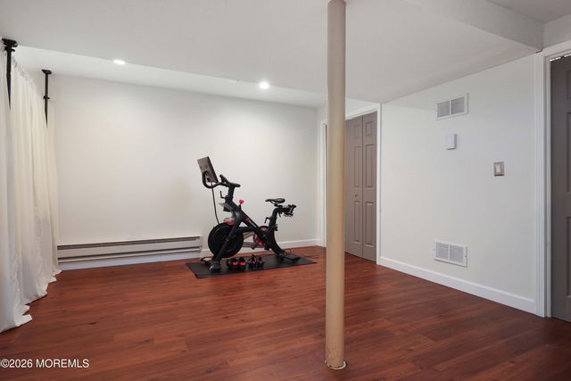 27 Jennifer Drive, Howell, NJ 07731