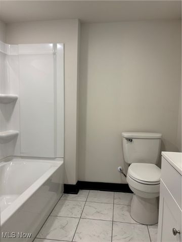 84 E Ido Avenue, Akron, OH 44301