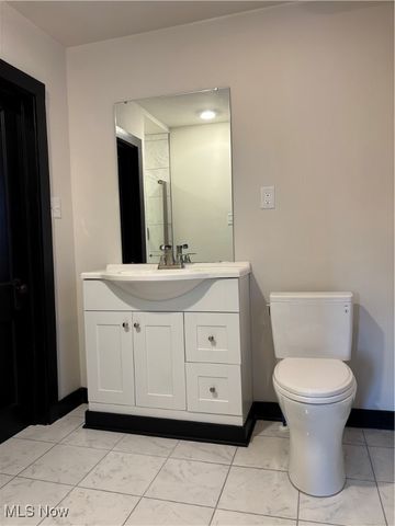 84 E Ido Avenue, Akron, OH 44301