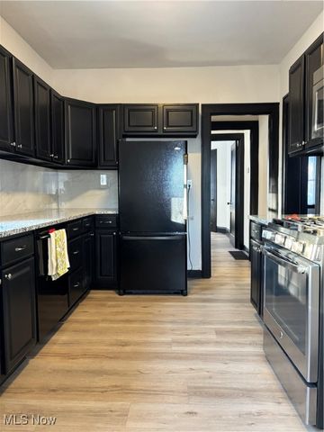 84 E Ido Avenue, Akron, OH 44301