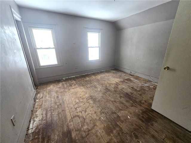 321 Ravine Avenue, Rochester, NY 14613