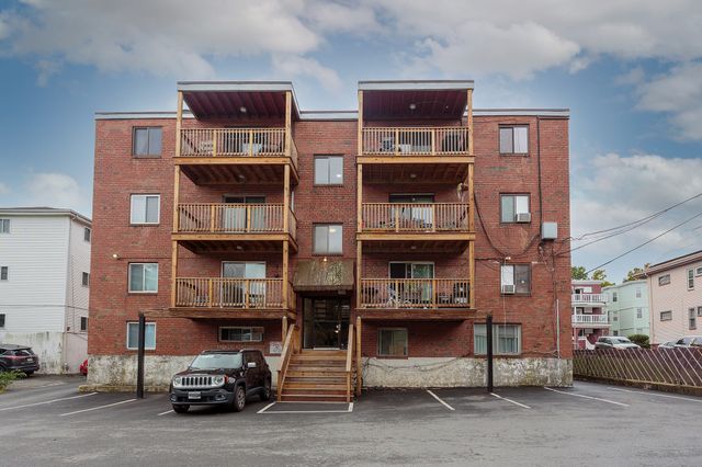 50 Seymour St 15, Boston, MA 02131