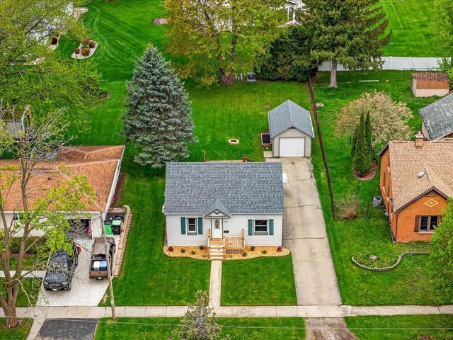 110 Lake Street, Beaver Dam, WI 53916