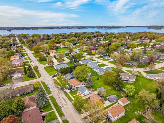 110 Lake Street, Beaver Dam, WI 53916
